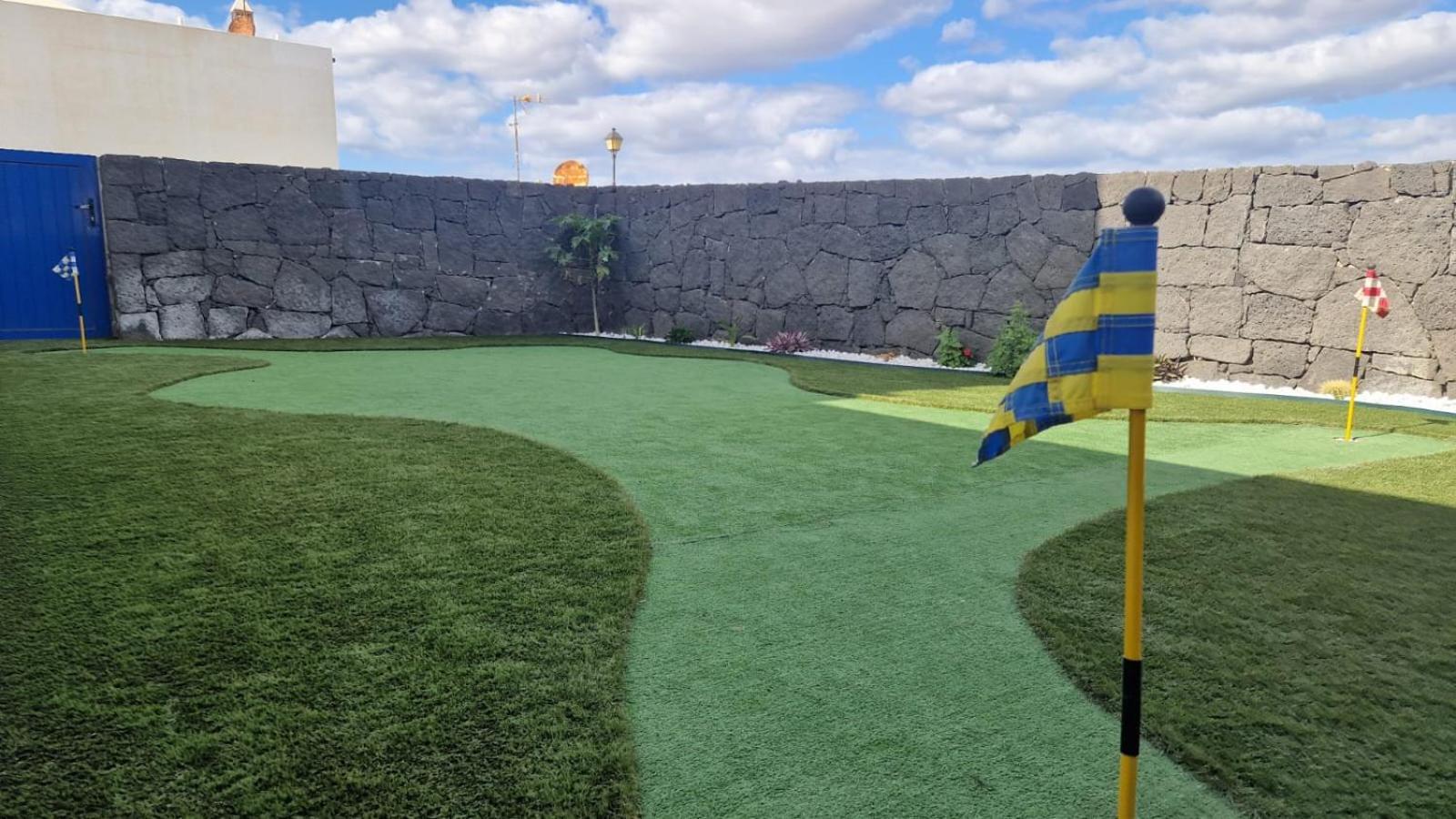 Vv Mapaluca Minigolf By Hh Vil·la