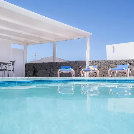 Vv Mapaluca Minigolf By Hh Villa Playa Blanca  Exterior photo